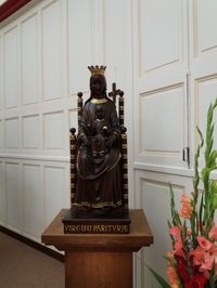 Statue de a Vierge Marie, «<small class="fi