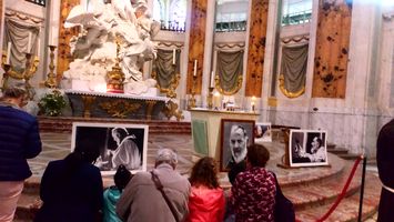Vénération des reliques de saint Padre Pio le (...)